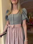 Dirndl kurz